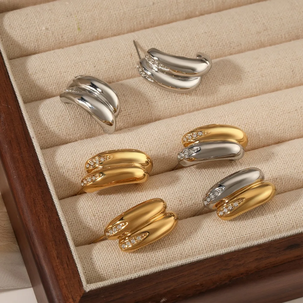 

Vintage Two-tone Double C-shape Stud Earrings Polished 18K Gold Plated Mini Zircon Ear Hoops Simple Versatile Jewelry Wholesale