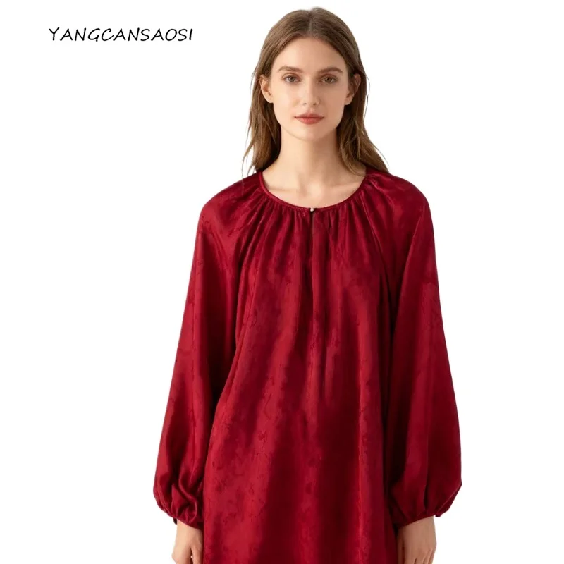 

Women's Fashion Clothing Artistic Grass Dyed Elegant 20MM 100% Natural Mulberry Silk Jacquard Satin Lantern Sleeve Red T-shirt