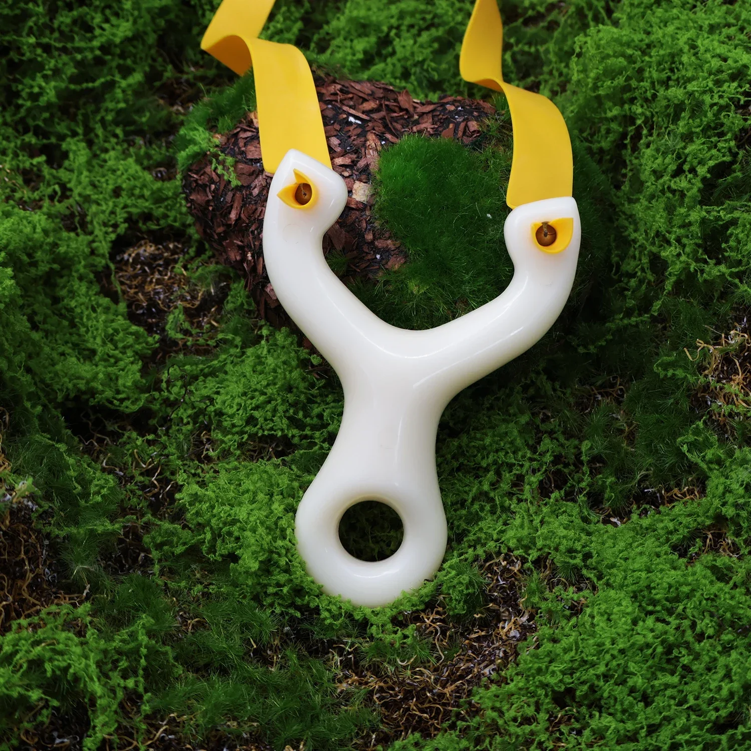 

White Resin Slingshot Outdoor Hunting Shooting Portable Pocket Slingshot Card Ball Small Slingshot Slingshot Toy