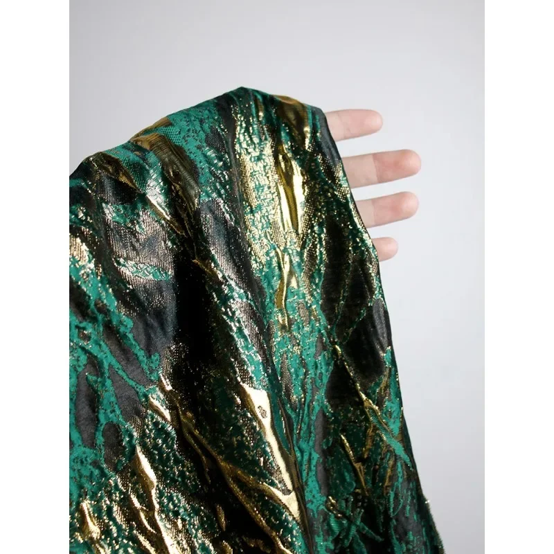 Dark green gold three-dimensional relief gloss jacquard fabric high-grade cheongsam jacket clothing design fabric