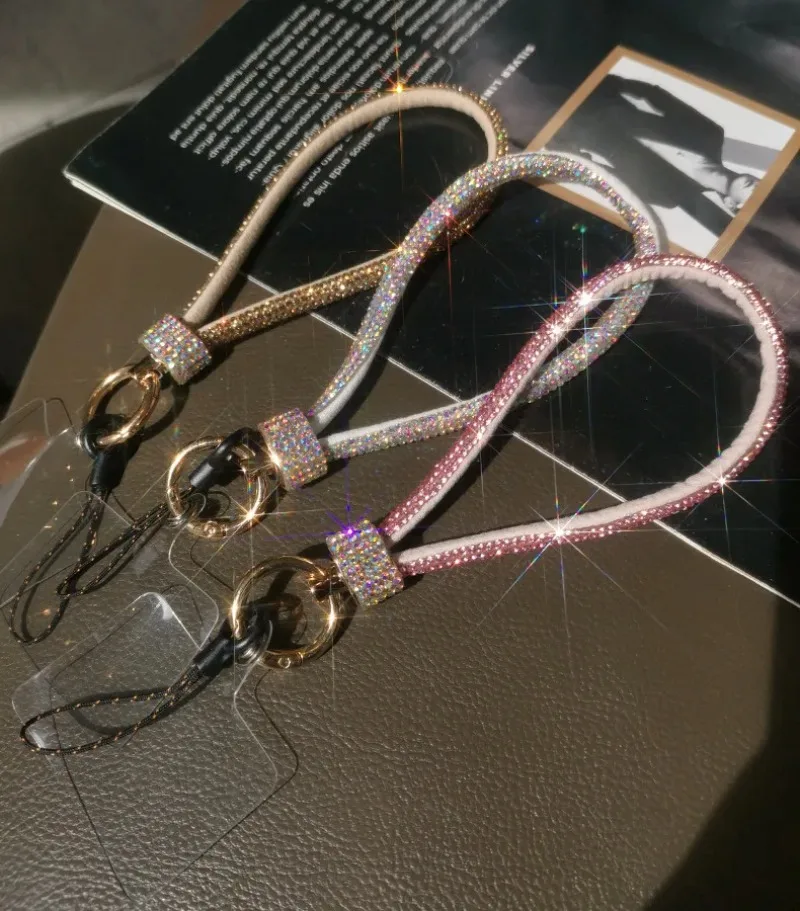 Nuevo Cordón para teléfono móvil, cadena para la muñeca, cadena colgante de diamantes de imitación de lujo, pulsera corta con incrustaciones de diamantes de imitación de alta gama, antipérdida