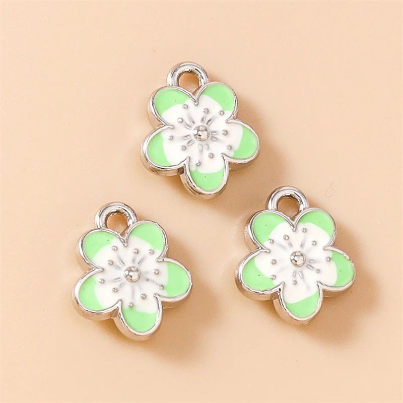 20 Stück 10x12mm Niedliche Bunte Mini-Emaille-Blumen-Anhänger für Schmuckherstellung Ohrringe Halsketten Armbänder DIY Bastelbedarf – Detail 15