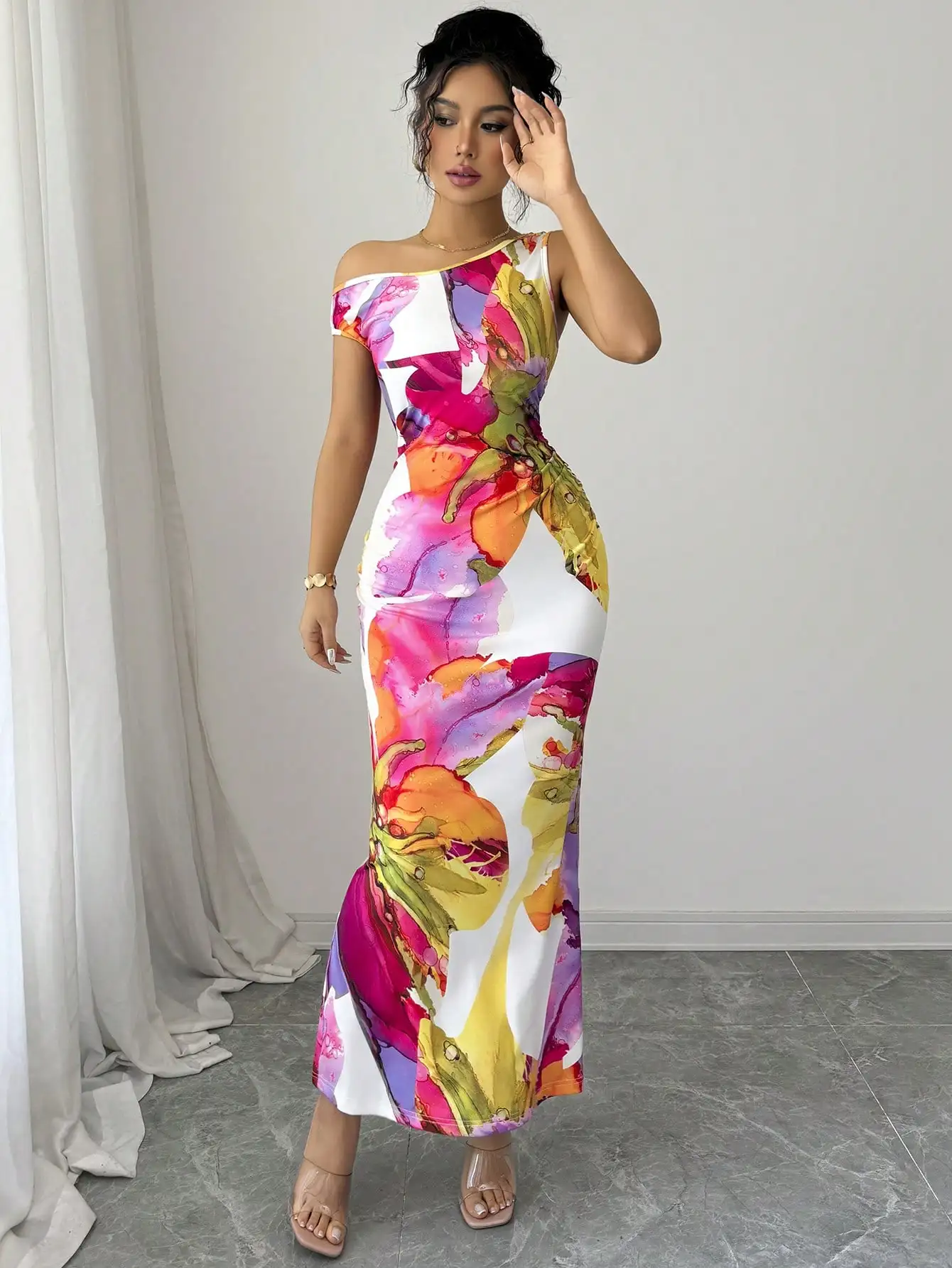

Off Shoulder Waist Cinched Fitted Floral Print Maxi Dress