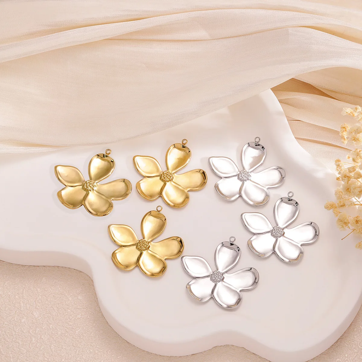 

3PCS Exaggerated and High-end Versatile Large Flower Stainless Steel Jewelry Accessories DIY Earrings Necklace Accessories