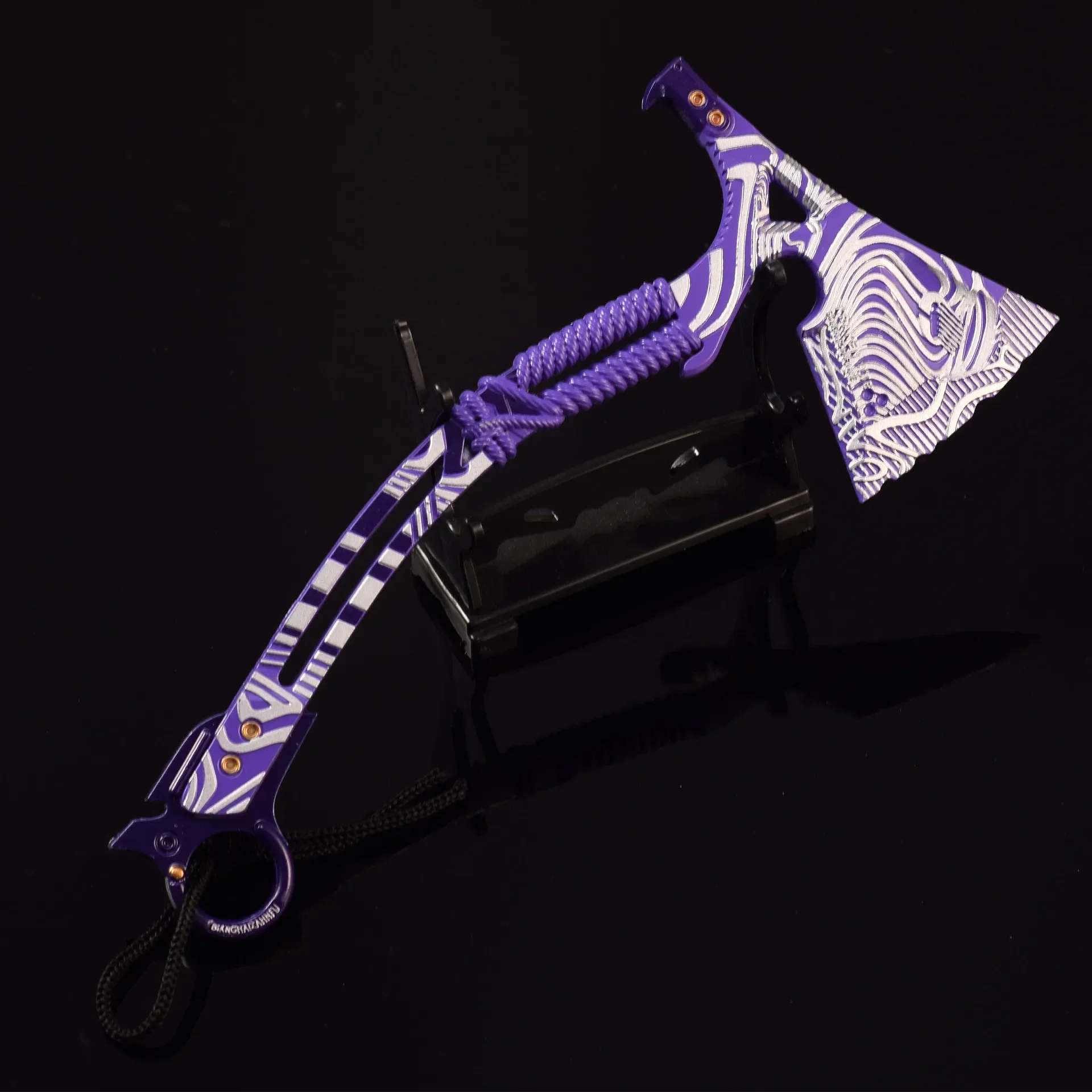 صندوق سلاح لانهائي للساحة ، فأس معركة بحر جليدي ، سكين جيش النصر ، نموذج معدني للأرانب ، لعبة آمنة ، قطار خارجي ، 3 * *