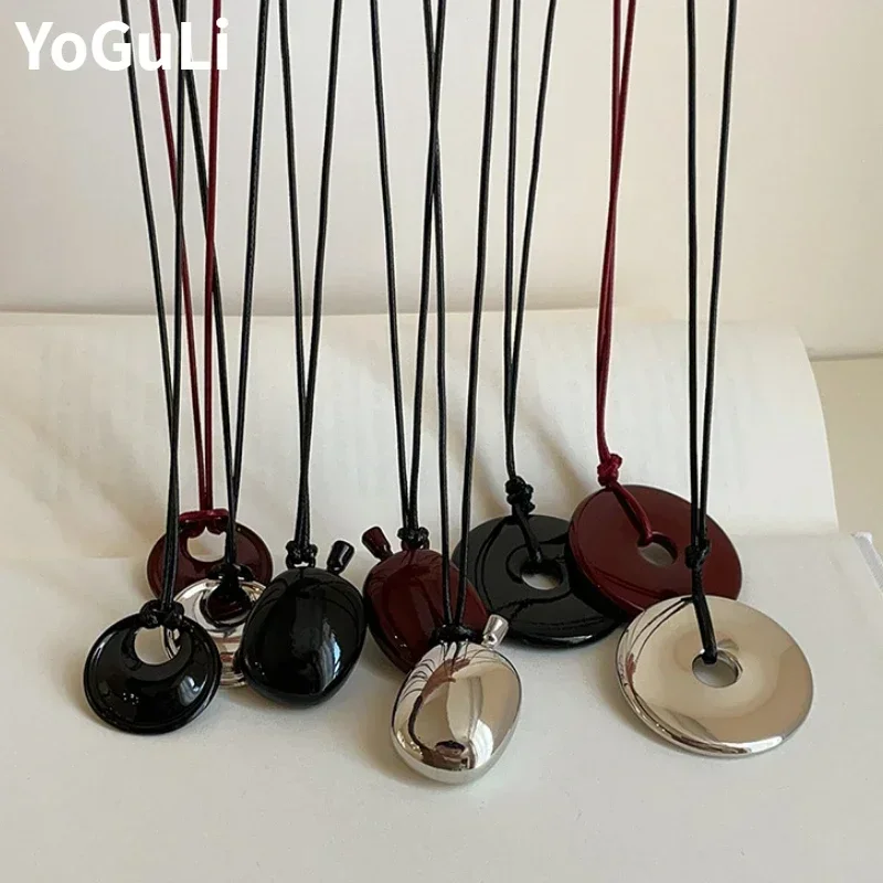 Perhiasan modis kabel hitam temperamen antik liontin kalung geometris untuk wanita hadiah gadis aksesori desain cantik