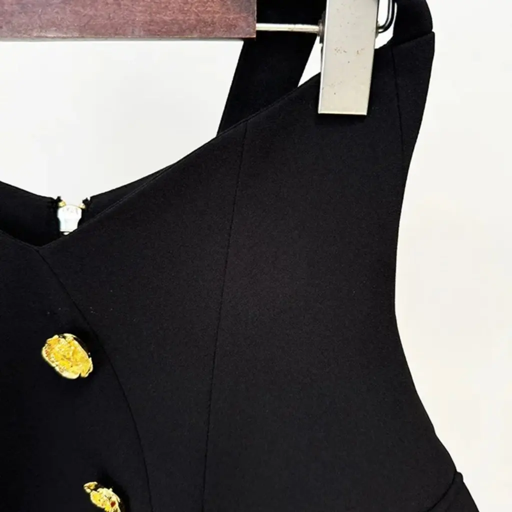 

New European American Star Fashion Rose Metal Buckle Neck Hip Skirt Women's Half Skirt Elegant Style