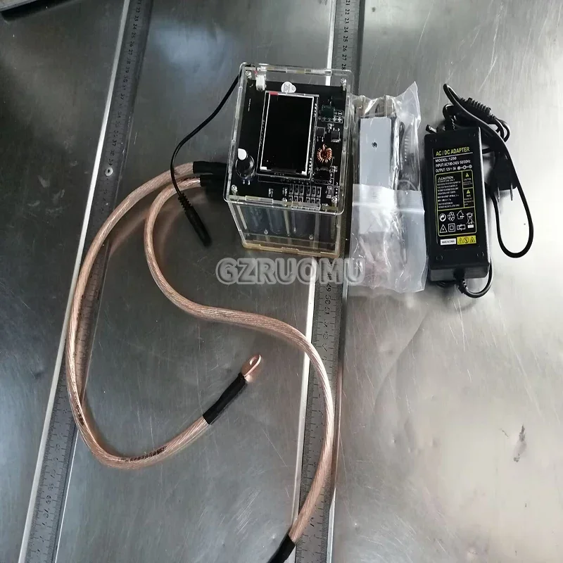 

Energy Storage Capacitor Spot Welder Controller Portable Spot Welder Suit Semiautomatic Welding Tool 0.25mm 18650 Battery