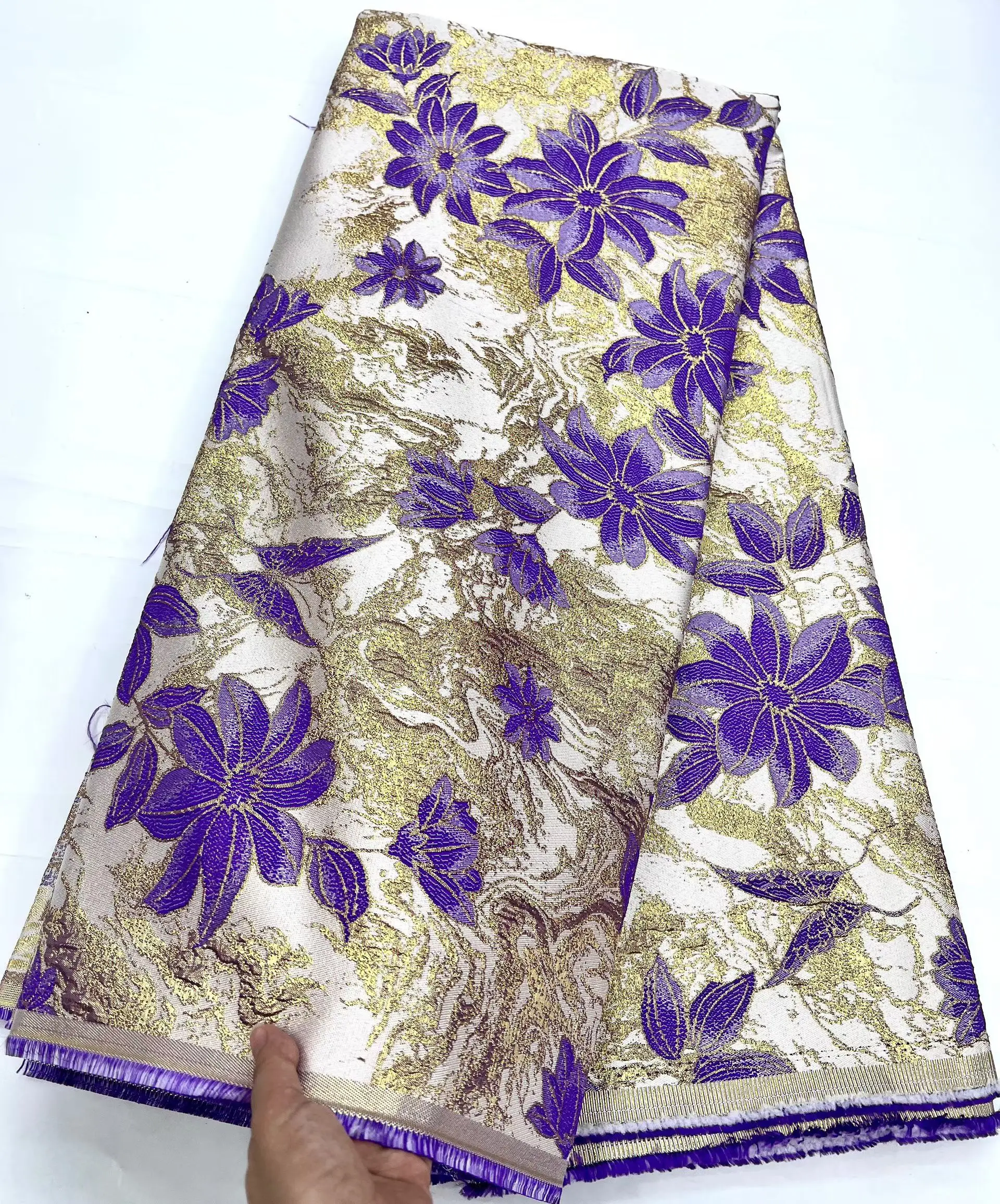 

Новейшая золотая позолота с фиолетовыми цветами, африканская нигерийская жаккардовая парчовая кружевная ткань, французская дамасская ткань для праздничного платья PHD25188