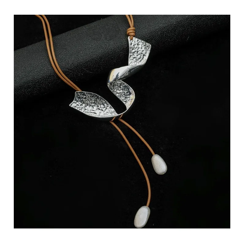 

Special for New Necklaces, Jewelry, Fashion and High-end Sweater Chain Accessories.