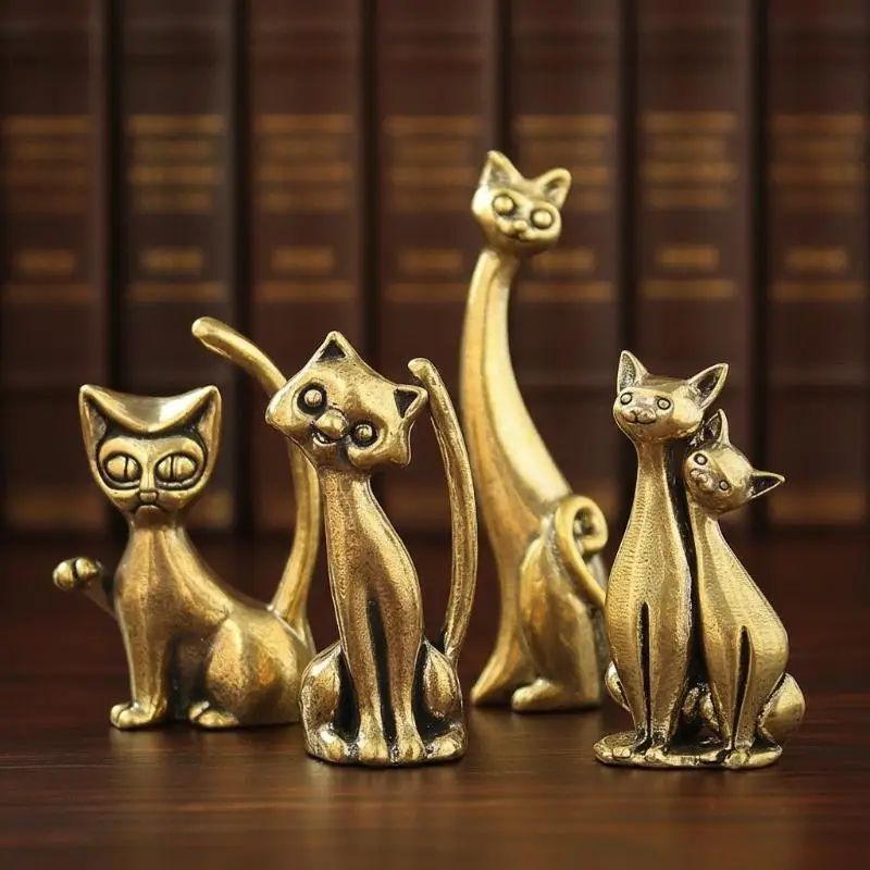1Pcs Mini Metal Cat Figurine Antique Brass Cat Statue Retro Delicate Animal Ornament for Home Bar Counter Decor Collectible