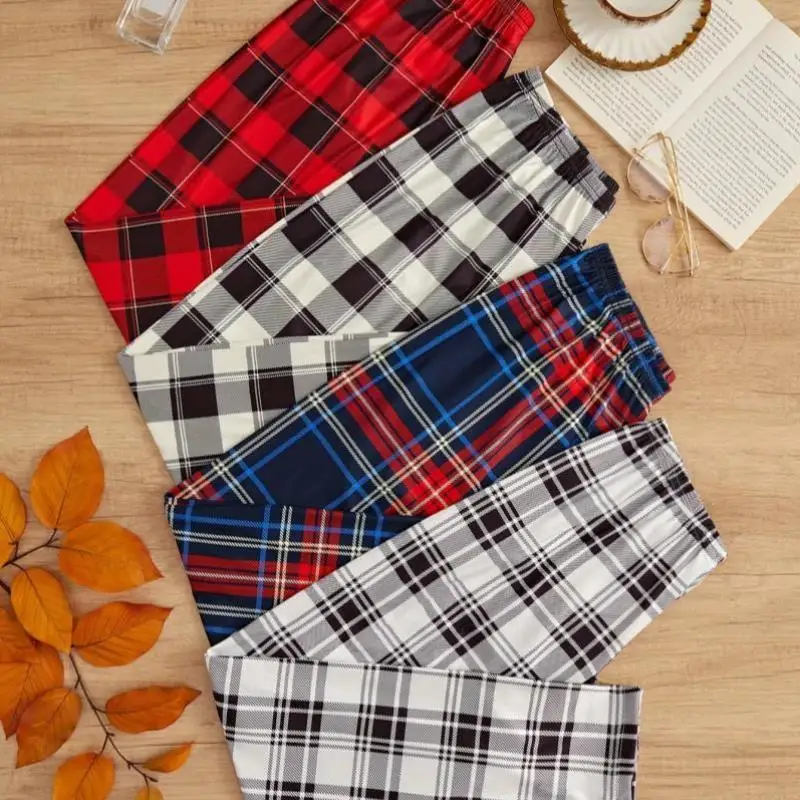 Miękki, dzianinowy komplet damski z poliestru w kratę, 4-częściowy, wygodny, profesjonalny damski garnitur spodniowy, kolekcja zimowa.