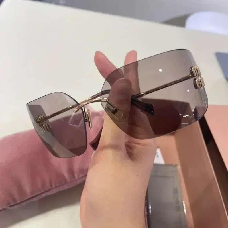 

Ultra-Light Polarized Sunglasses UV400 - Frameless Unisex Sports Eyewear for Driving Cycling Running Outdoor