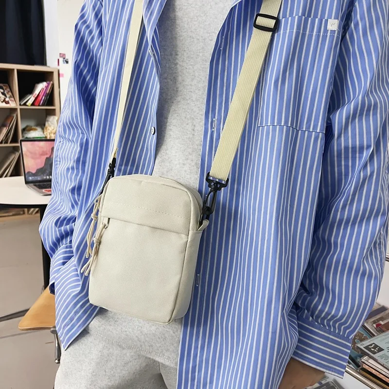 New Mens Crossbody Bag Leisure and Minimalist Bag Men's Nylon Single Shoulder Bag Casual Simple Mobile Phone Bag