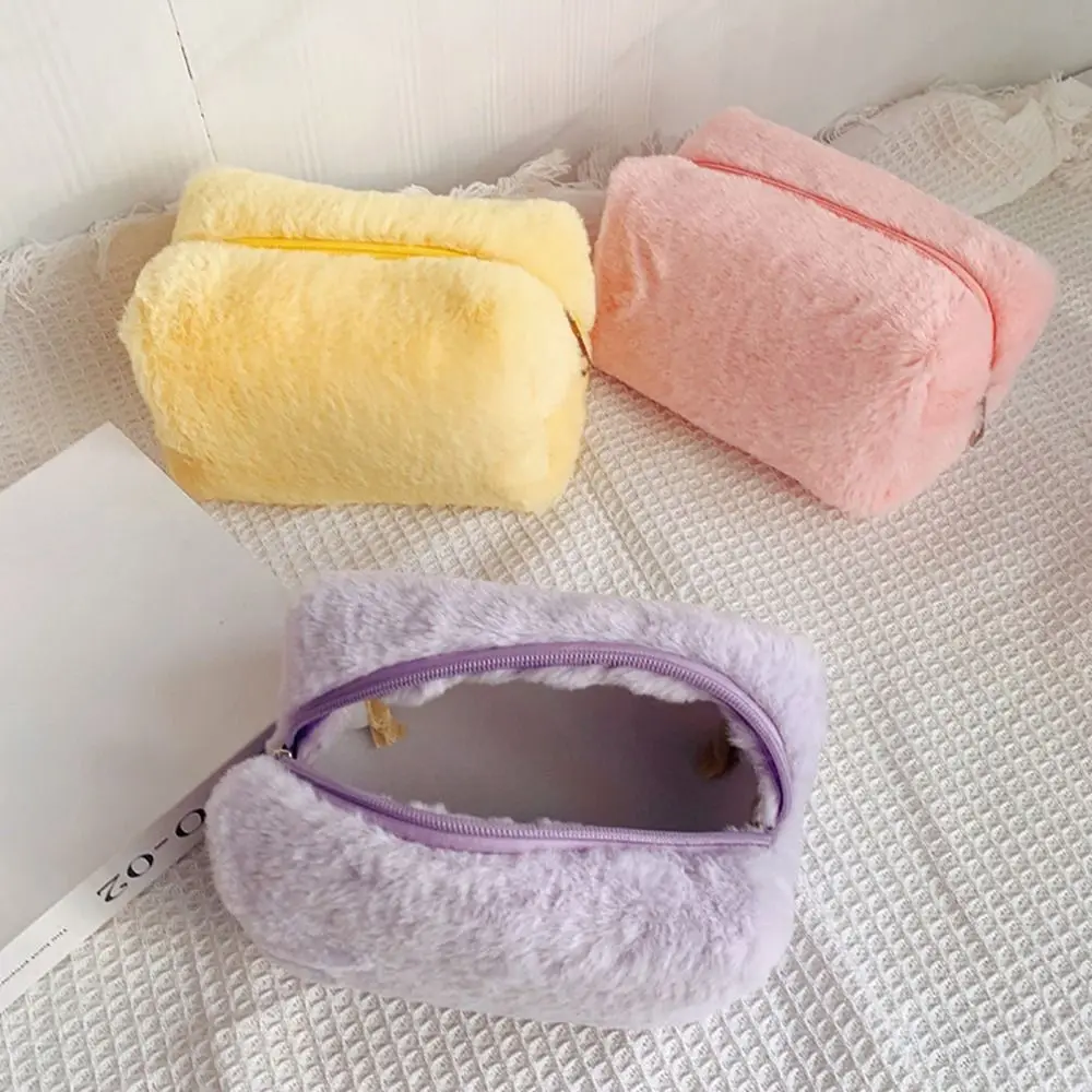 Durable Plush Cosmetic Bag Travel Organizer Large Capacity Makeup Bag Portable Storage Bag