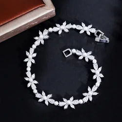 CWWZircons Shiny White Cubic Zirconia Pave Flower Leaf Shape Pearl Bracelets for Women Wedding Bridal Jewelry Accessories CB301