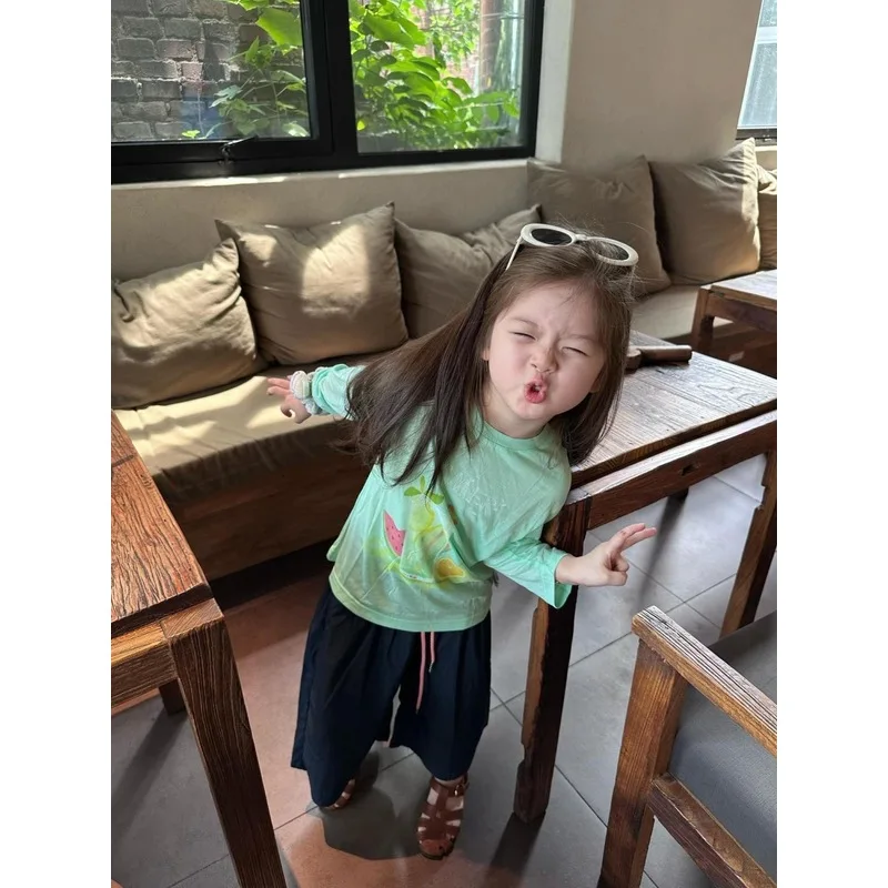 Korean children's clothing new autumn collection: stylish long-sleeve shirt and loose casual pants set for girls