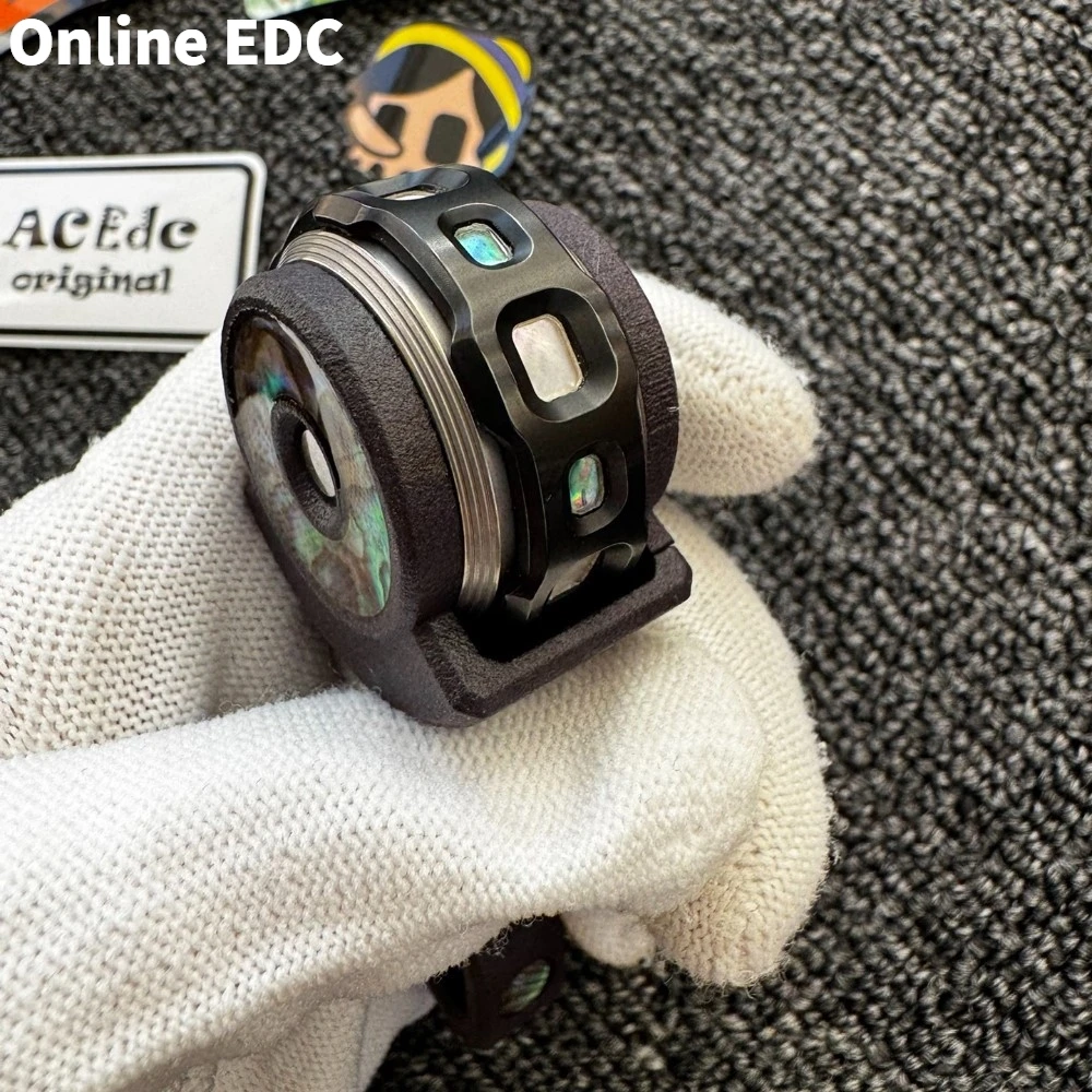 Giocattoli EDC usati ACEdc Disegni originali Shadow Ralder IITitanium Anello nero Spinner Giocattoli agitati per adulti Gadget per alleviare l'ansia