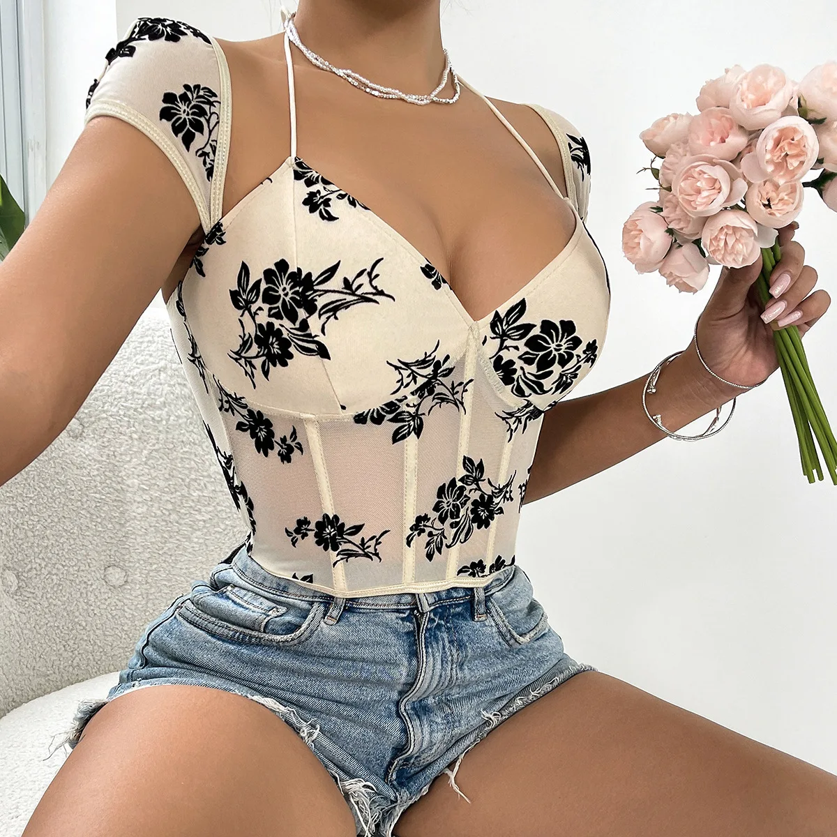 Cross-border New Fishbone Spice Girl Perspective Low-cut Lace-up Flocking Short Small Vest Women Cw62407