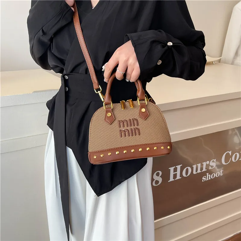 

Роскошная элитная мини-сумка для женщин в качестве кошелька-клатча с модным винтажным дизайнерским стилем и логотипом