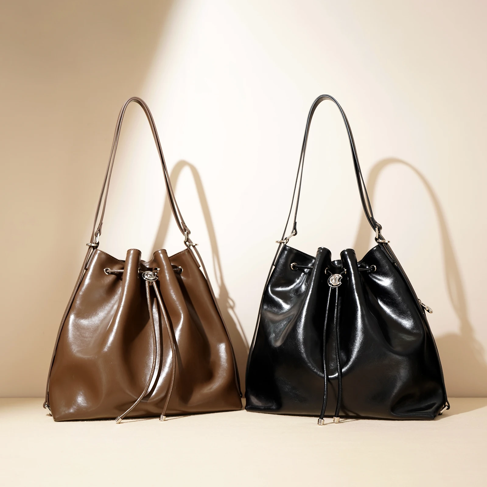 

Women's Large Capacity Shoulder Bag Armpit Bag Ladies Genuine Leather Commuter Shopper Bags High Quality Luxury Handbag Big tote