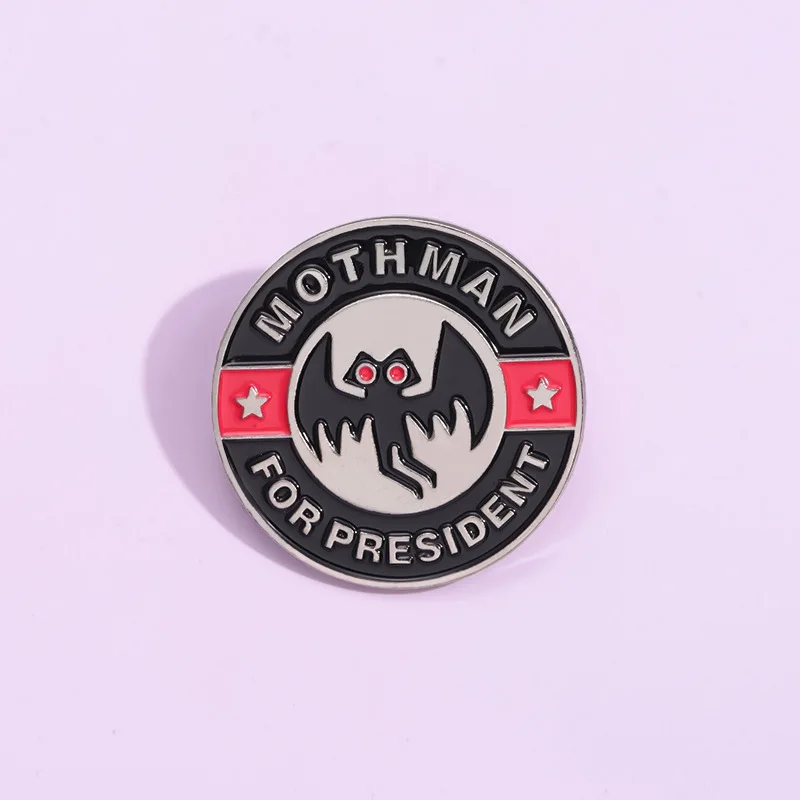 Halloween Horror Vampire Enamel Pins cartoon Black Red Eyes Bat Circle Brooches Backpack Lapel Badges Jewelry Friends Gifts