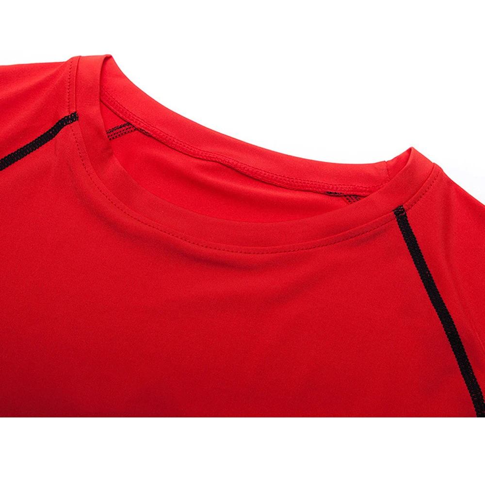 Abbigliamento sportivo da uomo Tuta Camicia da compressione da palestra uomo Fitness Set da corsa Indossare magliette ad asciugatura rapida Pantaloncini da allenamento a compressione