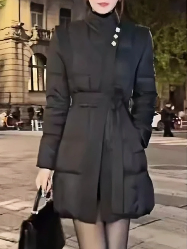 

Корейская утепленная женская хлопковая куртка средней длины с воротником-стойкой, приталенная, для похудения, верхняя одежда, зимняя мода 2026