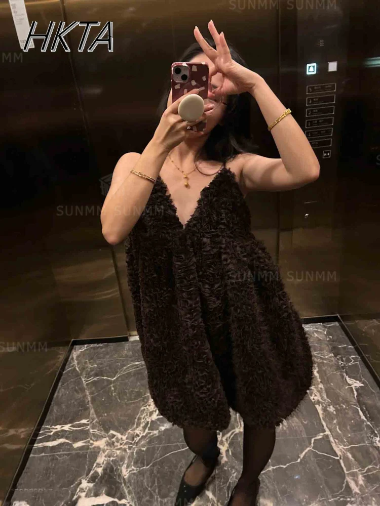 Robe à bretelles japonaise, Niche Senior, col en v, pétale tridimensionnel, taille haute, t-shirt noir mi-long, printemps été 2025