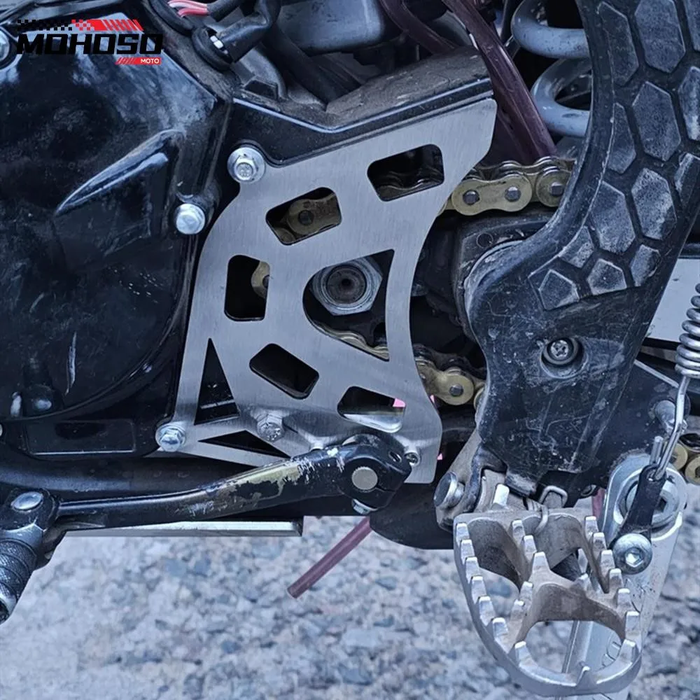Front Chain Case Saver Sprocket Cover Protection Motorcycle Accessories For Loncin MT250 kayo KT250 hengjian 2 stroke DT230