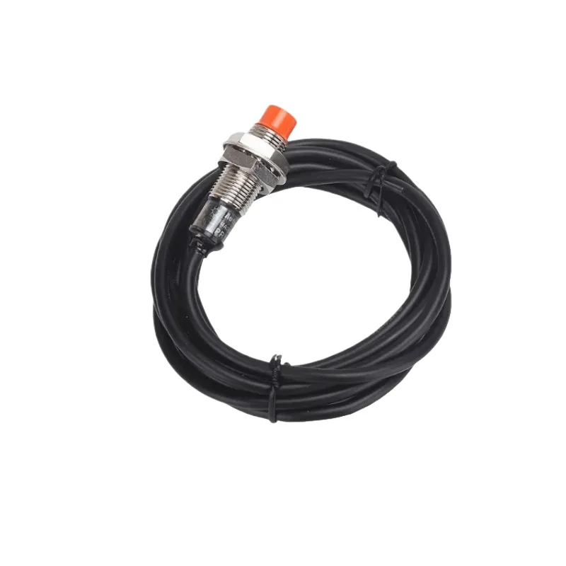 

New Original 5PCS New Originai PR12-4DN2 PR12-4DP2 proximity switch