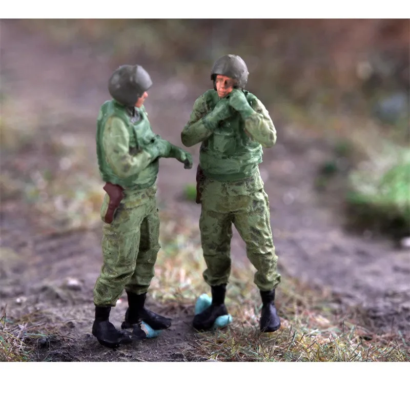 1:72 نموذج رسمت 2 قطعة هليكوبتر الأمريكية الطيار الجنود عمل الشكل DIY المشهد ملحق دمية عرض جمع المشجعين الهدايا #1