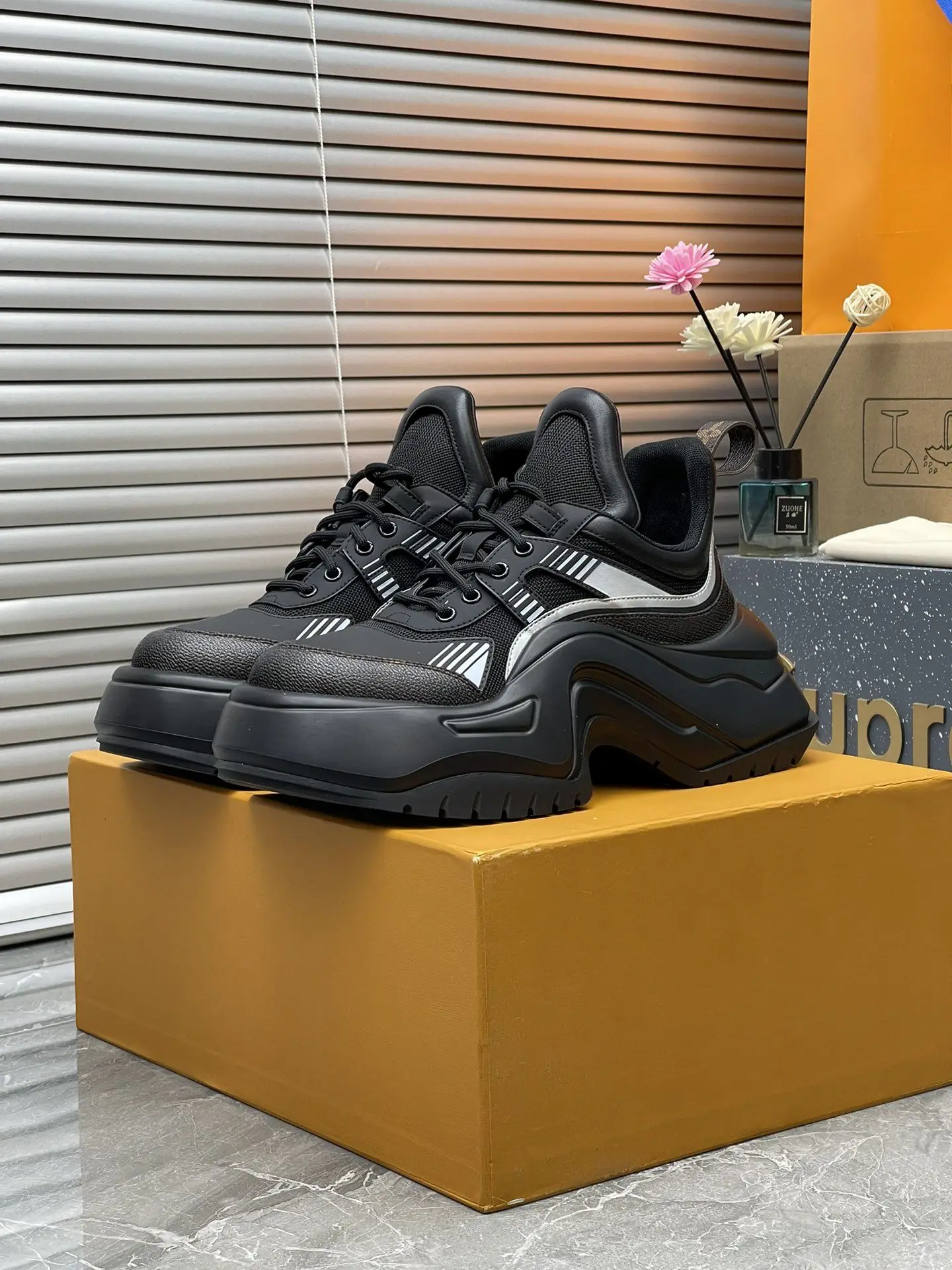 Unisex Trendy Platform Sneakers Mixed Material Splicing Lace-up Heavy Duty Daily Athletic Footwear
