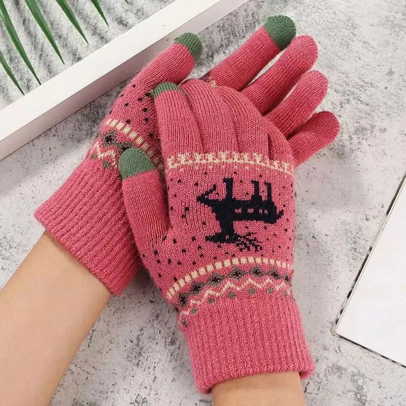 2024 Autumn and Winter Thickened Velvet Christmas Deer Jacquard Knitted Warm Finger Touch Screen Gloves Wholesale 여성장갑