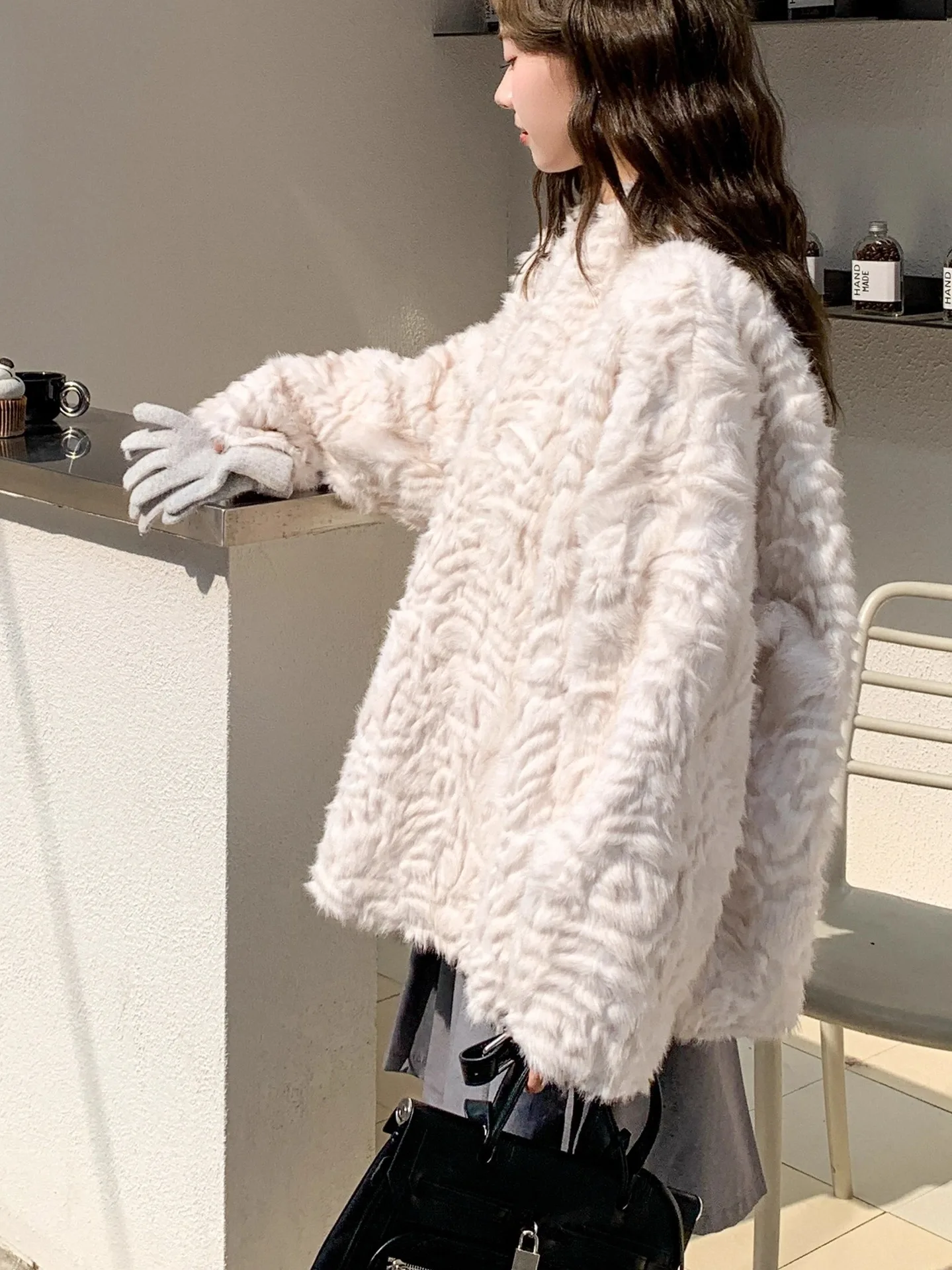 معطف فرو صناعي معاطف طويلة للمرأة الحديثة قصيرة نادي فتاة الحد الأدنى الطبيعة منقوشة جودة الراقية مضلع عادية Jaqueta ضئيلة