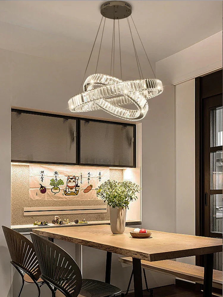 リビングルーム用のクリエイティブなペンダントライト、シンプルなモダンな照明器具、高級クリスタル、デュプレックスビルディング、インターネットセレブ