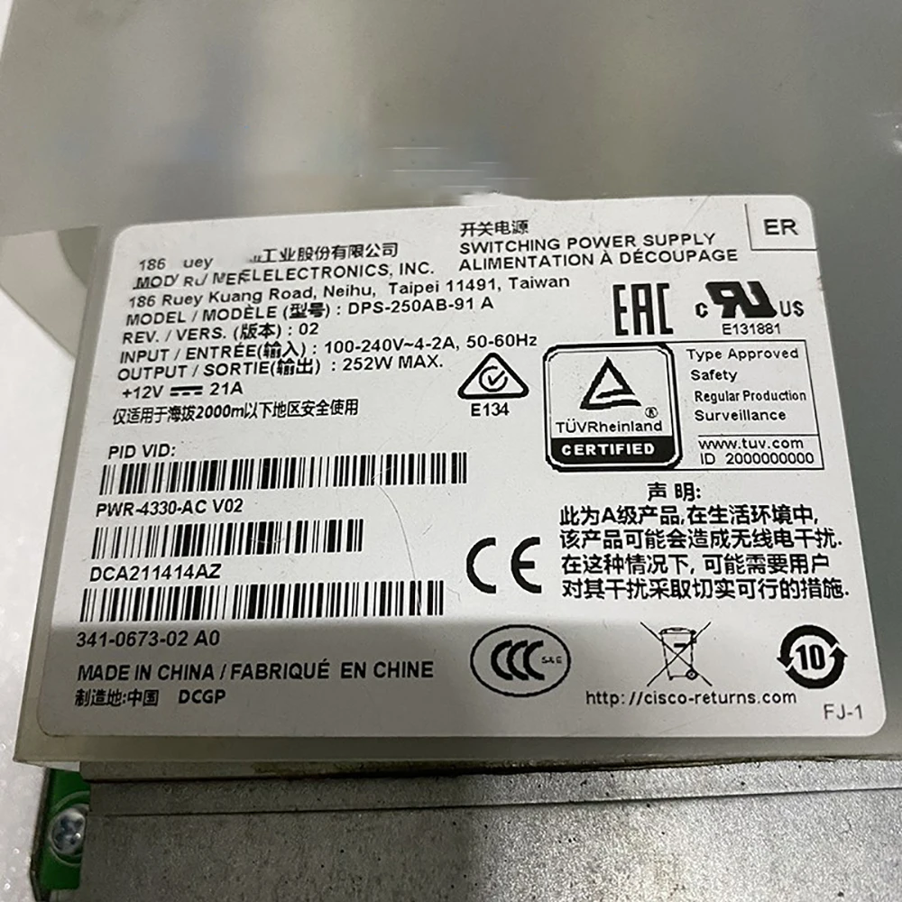 PWR-4330-AC pour l'alimentation d'énergie de CISCO utilisée sur les commutateurs de série d'ISR4331 341-0673-02 252W