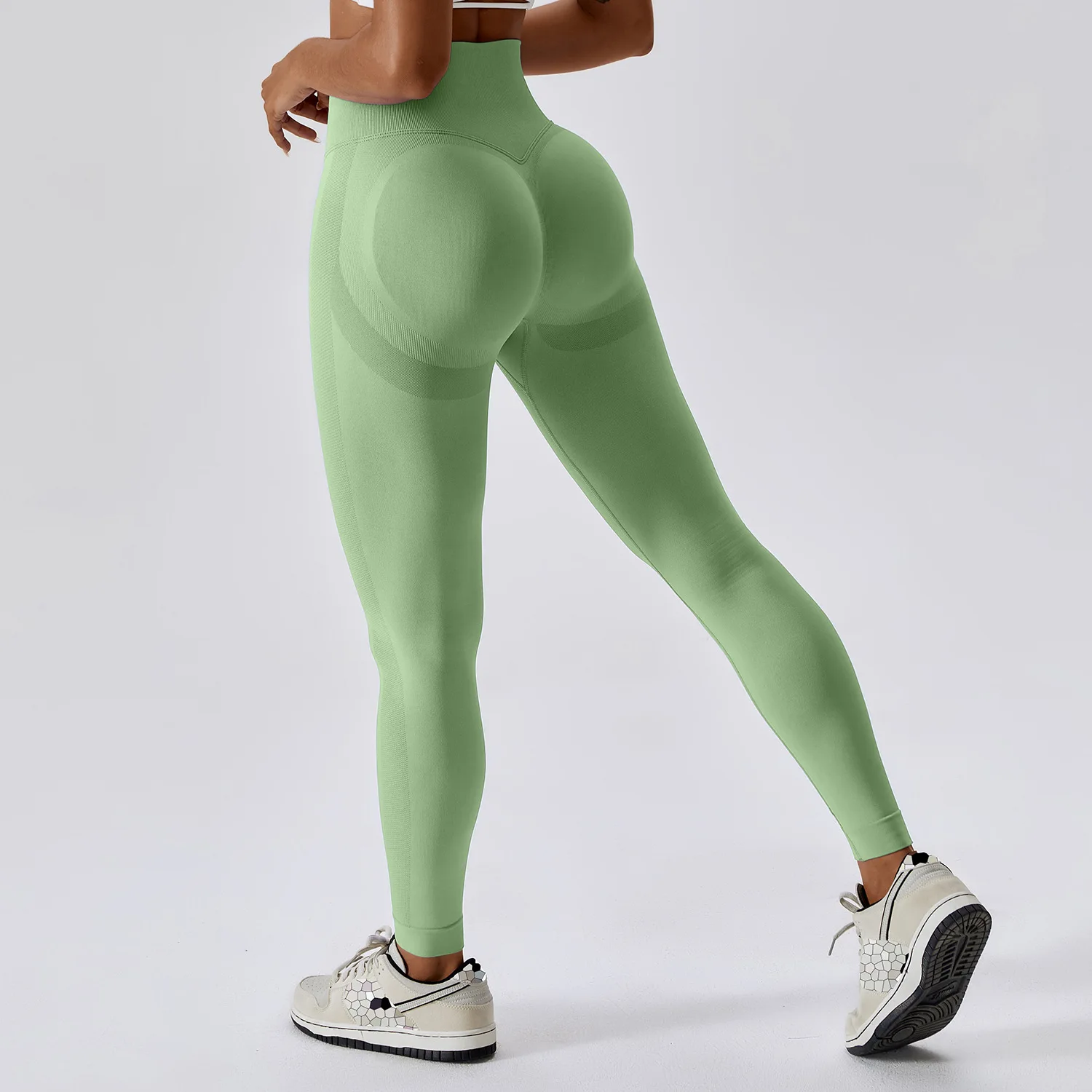 Women Sport Seamless Leggings High Waist Elastic Solid Leggings Gym Push Up Trainning Joggings Yoga Pants Female Gym Accessories