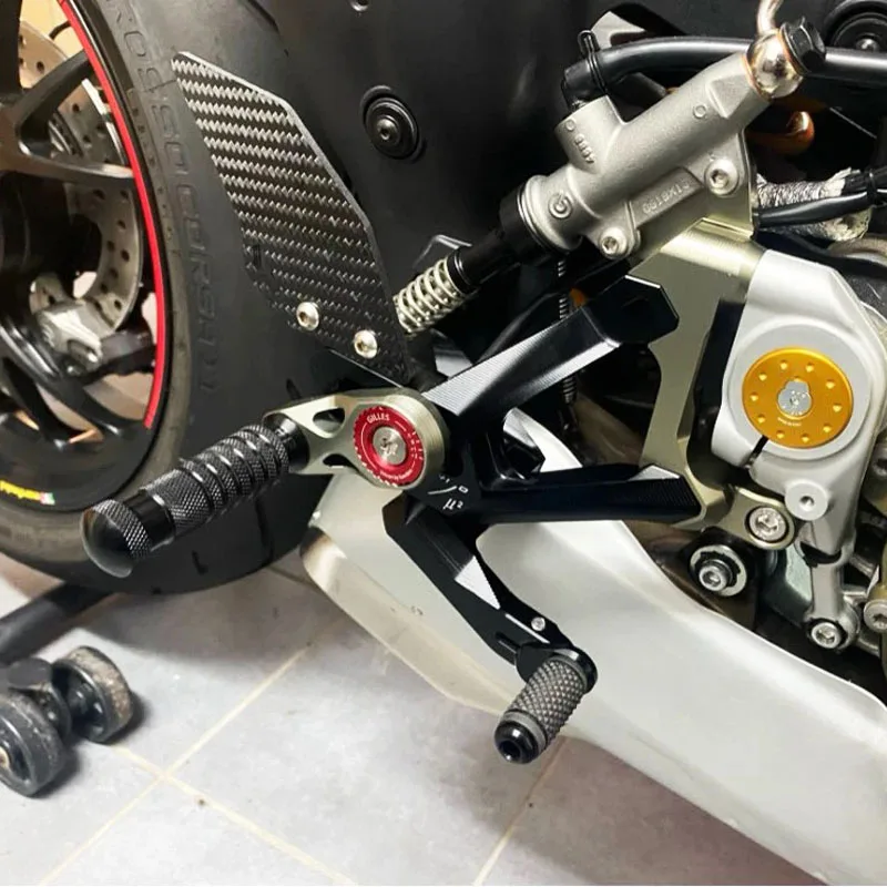 For Ducati Street Fighter V4 2018-2024 PANIGALE V4S V4 V4R V4  Motorcycle whole CNC & Carbon fiber Racing Rearset