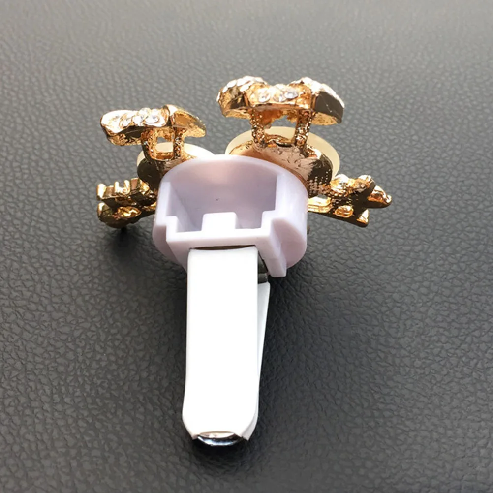 

2pcs Air Clip Creative Monkey Design Fragrance Holder Durable Safe Decorative Aroma Diffuser Stress Relief For Automobile
