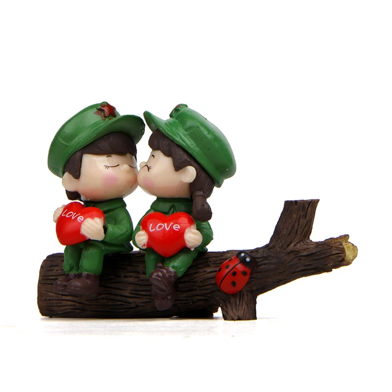 Car Decoration Cartoon Couples Action Figures Figurines Tree Stump Ornament Auto Interior Dashboard Accessories for Girls Gifts