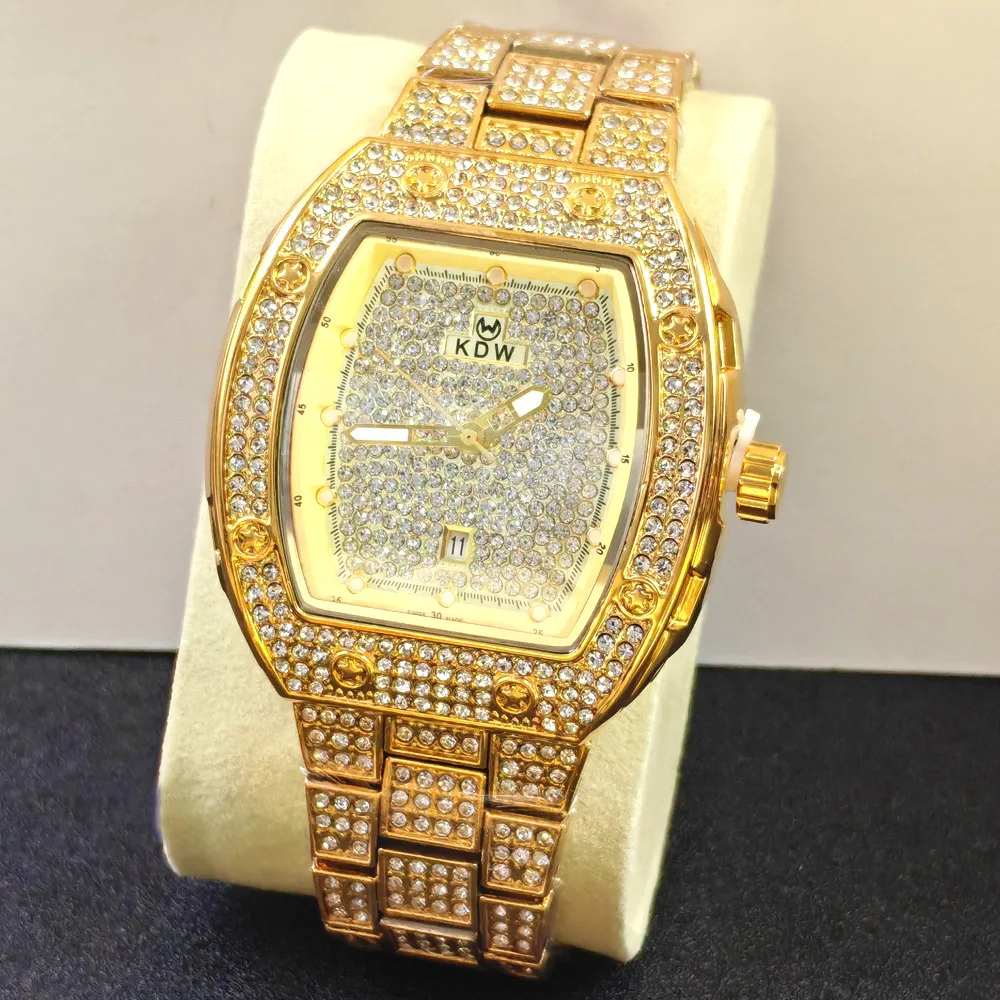 

High Quality Tonneau Top Brand Luxury Diamond Quartz Watch Men High Quality Silver Steel Wristwatch Hip Hop Ice Out AAA Watches