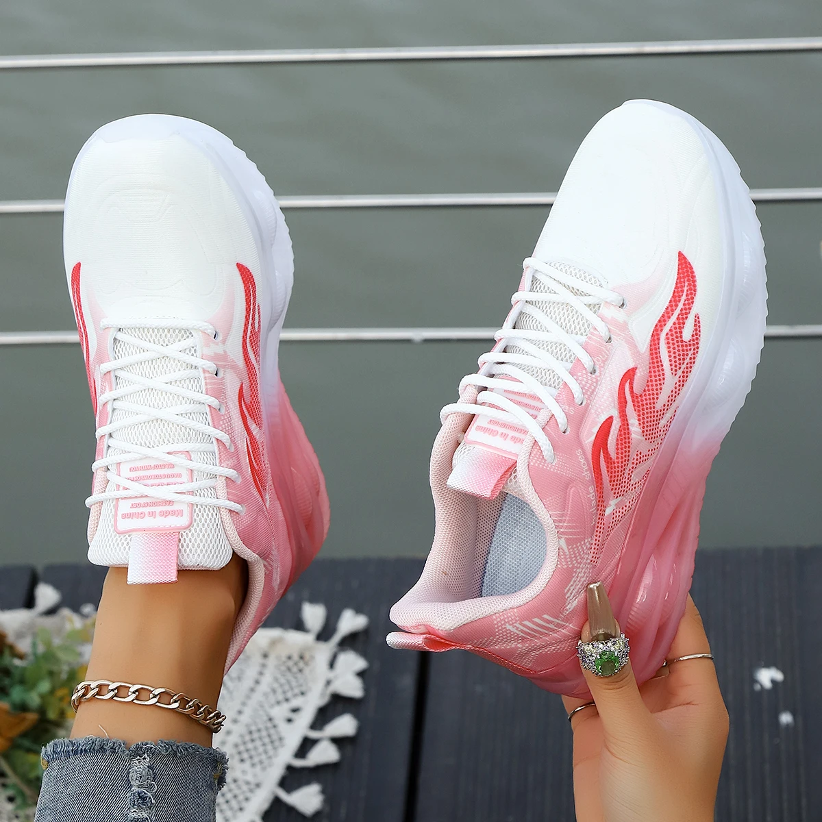 

New Women Fashionable Breathable Lace-Up Fabric Sneakers Casual Outdoor Running Walking Shoes Lightweight Women's Shoes