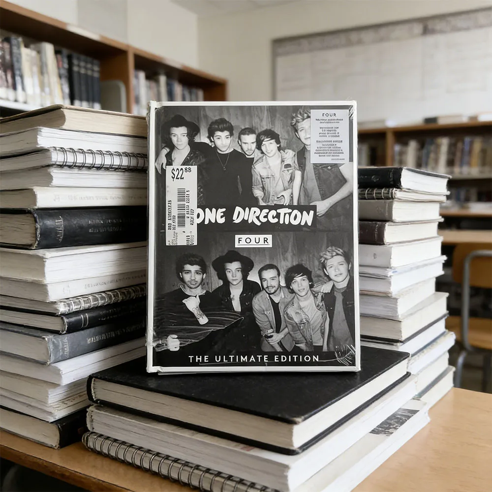 

CD "FOUR" The Ultimate Edition By One Direction – A Vibrant Pop-rock Album with Infectious Harmonies，Nostalgic 80s Influences