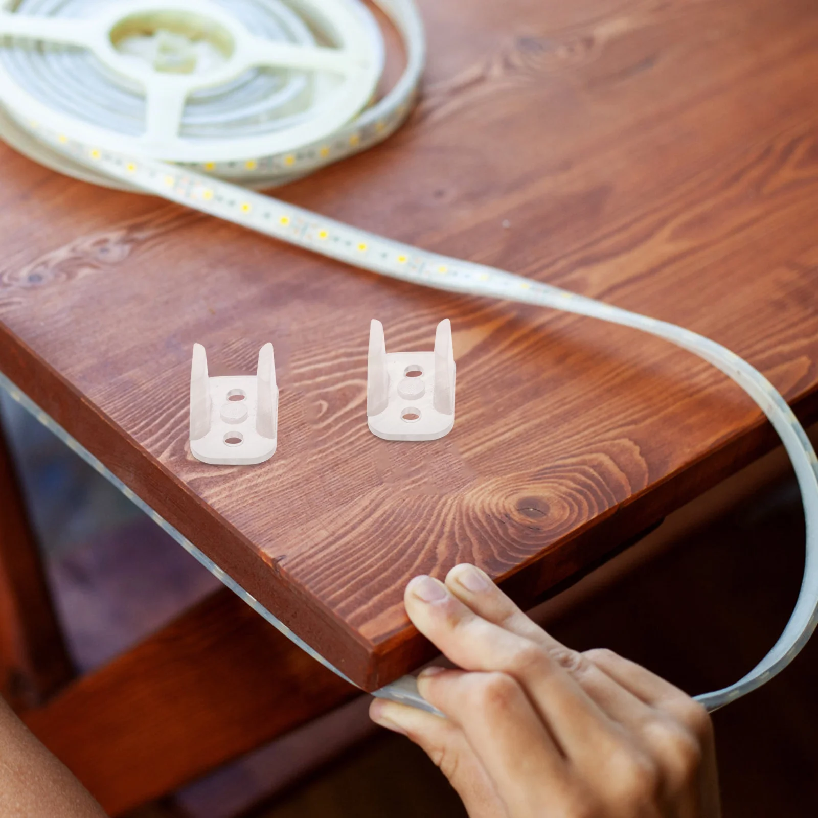 

100Pcs LED Light Strip Clips Slim Design Single Screw Mounting Holders for Soft Hard 6-7Mm LED Rope Light Indoor Outdoor