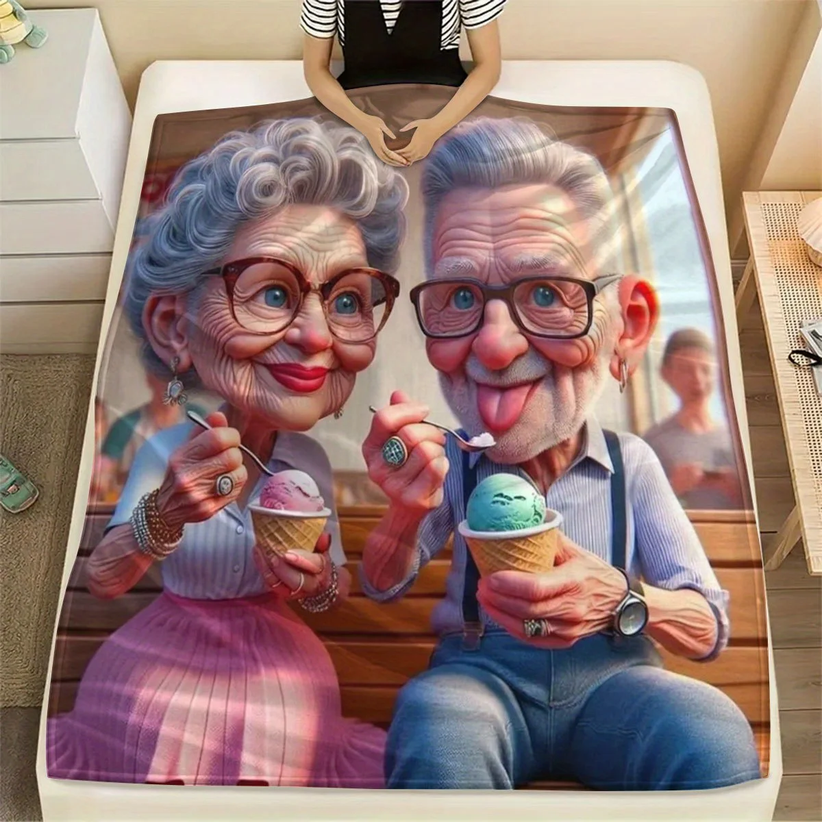 Cozy Grandparents Eating Ice Cream Print Flannel Blanket - Soft Polyester, All-Season Comfort, Ideal for Sofa, Office Bed, Campi