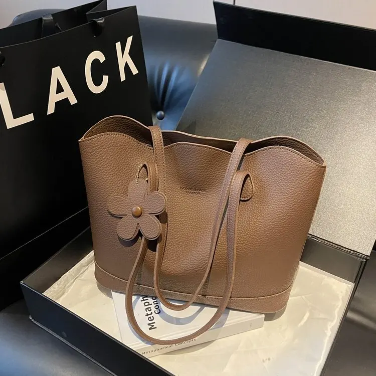 

Trendy Designer Square Satchels For Women Textured Original Retro Diaper Bag Crossbody Shoulder Bag Luxury