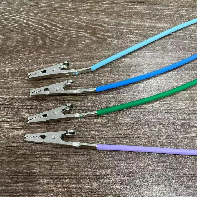 

20 шт., стоматологические силиконовые зажимы для нагрудников, держатели нагрудников для салфеток, гибкие зажимы для стоматологических пациентов, зажим для полотенец, зажим для шарфа, держатель для салфеток, стоматологические инструменты