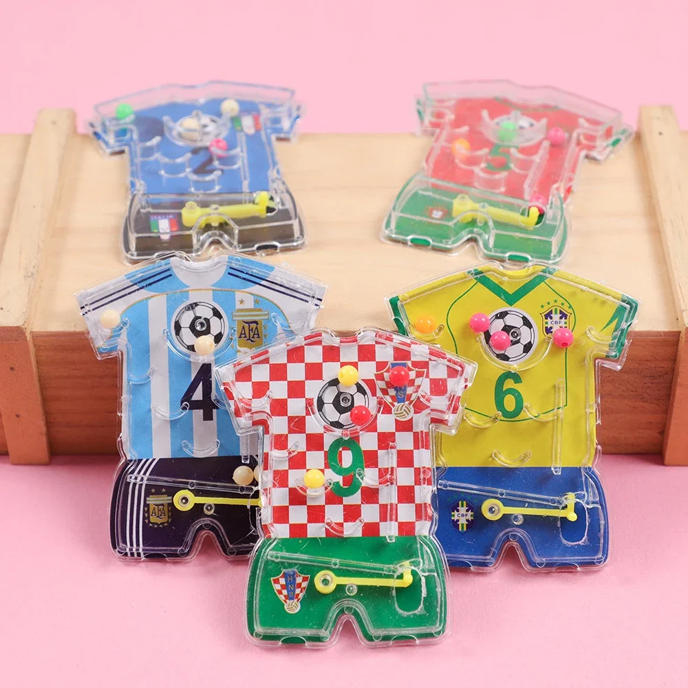 10Pcs Football Wear Pin Ball Game Toys Kids Happy Birthday Party Favor Girl Boy Party Gift Baby Shower Souvenir Pinata Fillers