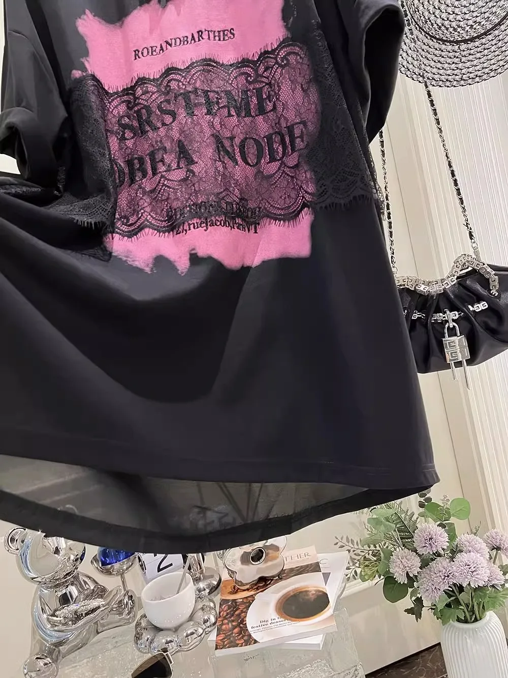 Übergroßes, lockeres, lässiges und modisches mittellanges, stilvolles Damen-Kurzarm-T-Shirt mit Spitzen-Patchwork